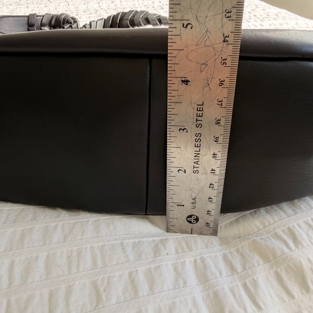 NWT Jules Kae shoulder/crossbody/hobo bag in black vegan leather - Picture 12 of 12